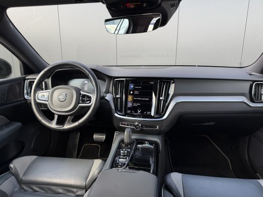 Volvo  V60 T6 Recharge AWD R-Design | Harman/Kardon | Sportstoelen | BLIS | Adaptive Cruise | Verwarmbare St... ActivLease financial lease