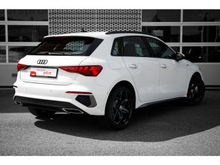 Audi A3 Sportback A3 S-Edition 40 TFSI-e 204pk | Alcantara | Keyless | Matrix |