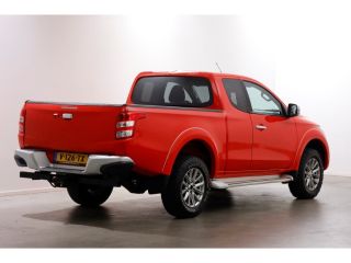 Mitsubishi L200 2.4 DI-D 180pk Club Cab Intense 4x4 High/Low Gearing + Diff. Lock 12-2018 Mitsubishi L200 2.4 DI-D 180pk Club Cab Intense 4x4 High/Low Gearing + Diff. Lock 12-2018