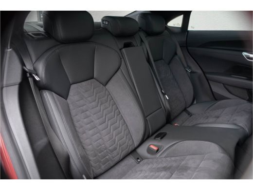 Audi e-tron GT Quattro / Standkachel/ Virtual Cockpit/ Adaptive Cruise Control/ Panoramadak/ 350kW (476PK) ActivLease financial lease