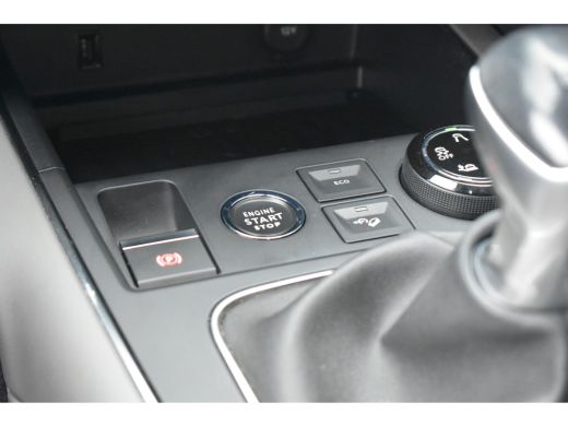 Citroën C5 Aircross 1.2 PureTech Feel | Navigatie | Adaptive Cruise | Voorruitverwarming | Comfortstoelen | Achteruit... ActivLease financial lease