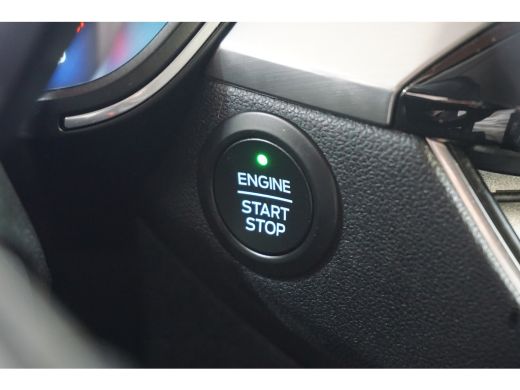 Ford Kuga 2.5 PHEV Titanium | Achterbank verwarmd | Achteruitrijcamera | Cruise control adaptief met Stop&G... ActivLease financial lease