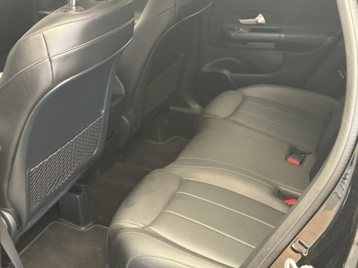 Mercedes-Benz GLA 200 Progressive Camera | Trekhaak | Stoelverwarming | AMG Styling | Elek. Achterklep | Parkeersen... ActivLease financial lease