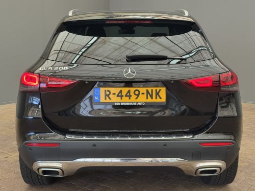 Mercedes-Benz GLA 200 Progressive Camera | Trekhaak | Stoelverwarming | AMG Styling | Elek. Achterklep | Parkeersen... ActivLease financial lease