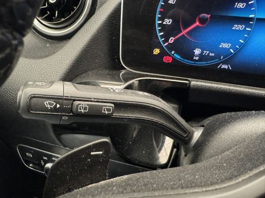 Mercedes-Benz GLA 200 Progressive Camera | Trekhaak | Stoelverwarming | AMG Styling | Elek. Achterklep | Parkeersen... ActivLease financial lease