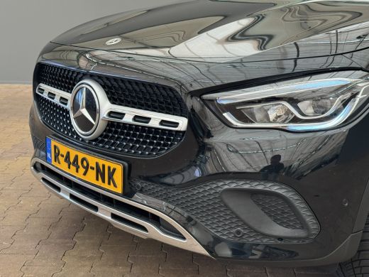 Mercedes-Benz GLA 200 Progressive Camera | Trekhaak | Stoelverwarming | AMG Styling | Elek. Achterklep | Parkeersen... ActivLease financial lease
