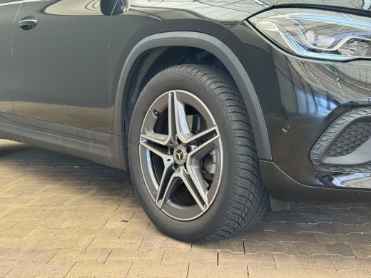 Mercedes-Benz GLA 200 Progressive Camera | Trekhaak | Stoelverwarming | AMG Styling | Elek. Achterklep | Parkeersen... ActivLease financial lease