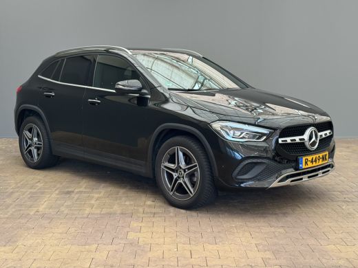 Mercedes-Benz GLA 200 Progressive Camera | Trekhaak | Stoelverwarming | AMG Styling | Elek. Achterklep | Parkeersen... ActivLease financial lease