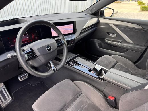 Opel Astra Sports Tourer 1.2 Level 4 Ultimate 130PK Automaat | Full Option | Afneembare Trekhaak | Panorama ... ActivLease financial lease