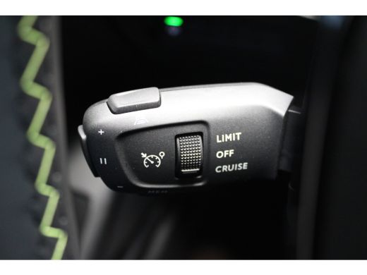 Peugeot e-208 GT Avantage 51kWh Stoelverwarming | Adaptive Cruise Control | Massagefunctie | Camera Voor en Achter ActivLease financial lease
