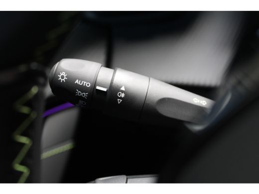 Peugeot e-208 GT Avantage 51kWh Stoelverwarming | Adaptive Cruise Control | Massagefunctie | Camera Voor en Achter ActivLease financial lease