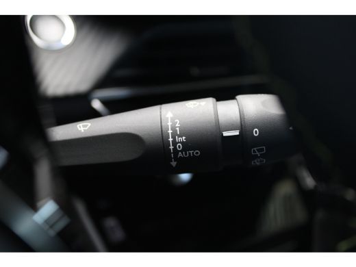 Peugeot e-208 GT Avantage 51kWh Stoelverwarming | Adaptive Cruise Control | Massagefunctie | Camera Voor en Achter ActivLease financial lease