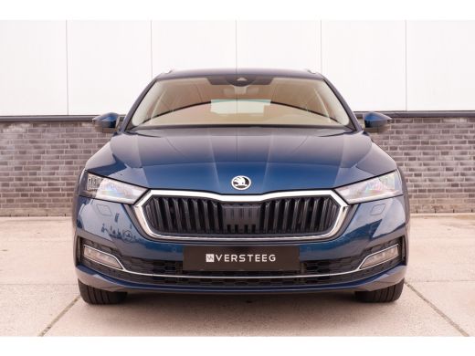 Skoda Octavia Combi 1.4 TSI iV PHEV Business Edition | Trekhaak | Head-Up | Carplay | LED | Sfeerverl. | Camera... ActivLease financial lease