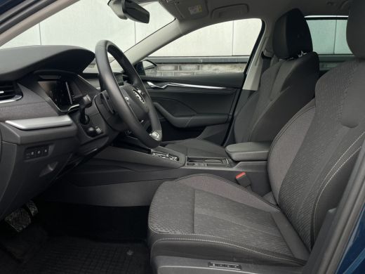 Skoda Octavia Combi 1.4 TSI iV PHEV Business Edition | Trekhaak | Head-Up | Carplay | LED | Sfeerverl. | Camera... ActivLease financial lease