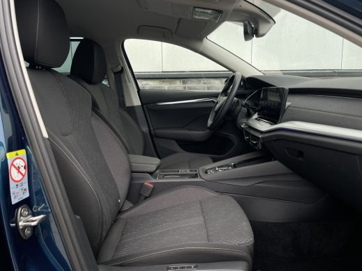 Skoda Octavia Combi 1.4 TSI iV PHEV Business Edition | Trekhaak | Head-Up | Carplay | LED | Sfeerverl. | Camera... ActivLease financial lease