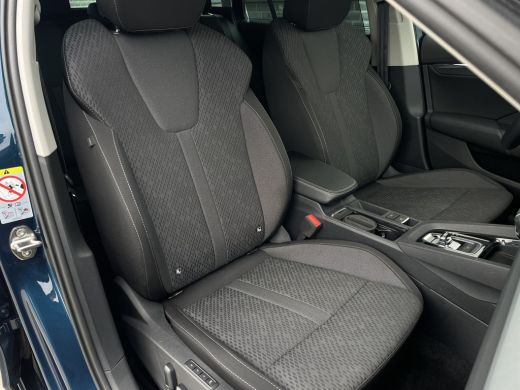Skoda Octavia Combi 1.4 TSI iV PHEV Business Edition | Trekhaak | Head-Up | Carplay | LED | Sfeerverl. | Camera... ActivLease financial lease