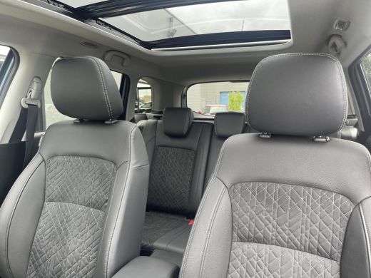 Suzuki Vitara 1.5 Hybrid Style Automaat | Adaptieve Cruise Control | Navigatiesysteem | Stoelverwarming | Elekt... ActivLease financial lease