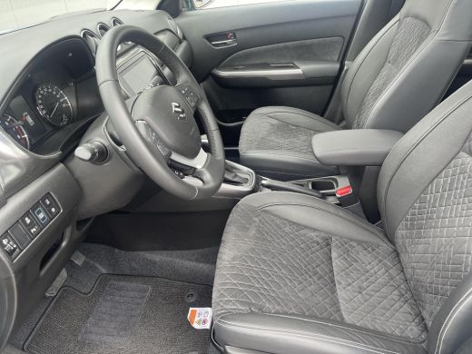 Suzuki Vitara 1.5 Hybrid Style Automaat | Adaptieve Cruise Control | Navigatiesysteem | Stoelverwarming | Elekt... ActivLease financial lease