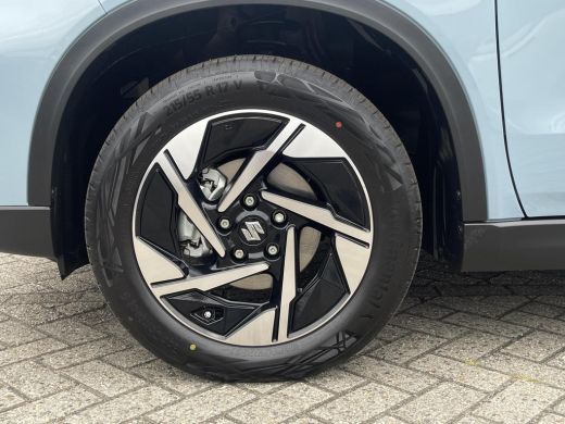 Suzuki Vitara 1.5 Hybrid Style Automaat | Adaptieve Cruise Control | Navigatiesysteem | Stoelverwarming | Elekt... ActivLease financial lease