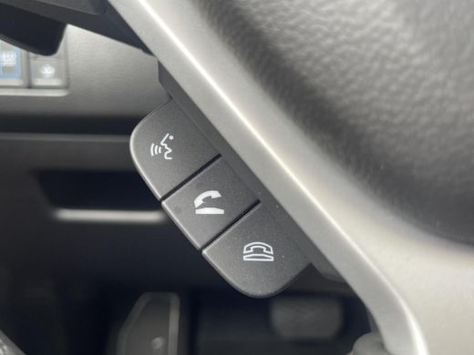 Suzuki Vitara 1.5 Hybrid Style Automaat | Adaptieve Cruise Control | Navigatiesysteem | Stoelverwarming | Elekt... ActivLease financial lease