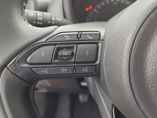 Toyota Aygo 1.0 VVT-i MT Play | Apple CarPlay / Android Auto | Parkeercamera | Rijklaarprijs incl. garantie | ActivLease financial lease