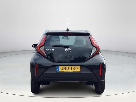 Toyota Aygo 1.0 VVT-i MT Play | Apple CarPlay / Android Auto | Parkeercamera | Rijklaarprijs incl. garantie | ActivLease financial lease