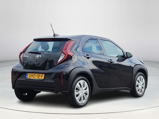 Toyota Aygo 1.0 VVT-i MT Play | Apple CarPlay / Android Auto | Parkeercamera | Rijklaarprijs incl. garantie | ActivLease financial lease
