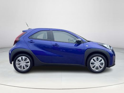 Toyota Aygo 1.0 VVT-i MT Play | Apple CarPlay / Android Auto | Parkeercamera | Rijklaarprijs incl. garantie | ActivLease financial lease