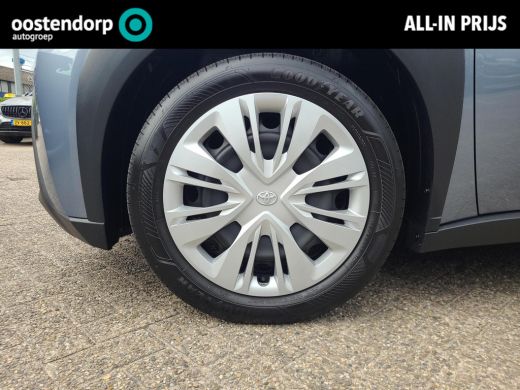 Toyota Aygo 1.0 VVT-i MT Play | Apple CarPlay / Android Auto | Parkeercamera | Rijklaarprijs incl. garantie | Toyota Aygo 1.0 VVT-i MT Play | Apple CarPlay / Android Auto | Parkeercamera | Rijklaarprijs incl. garantie |