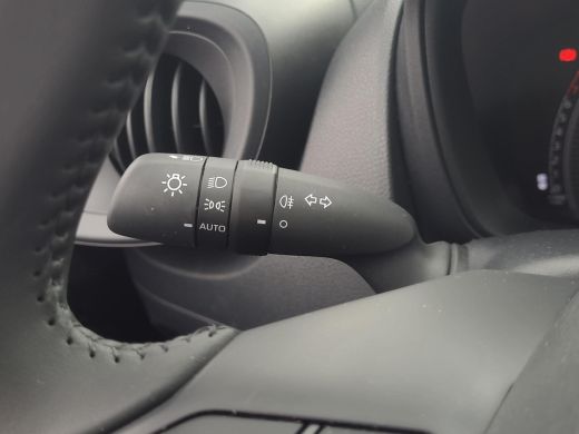 Toyota Aygo 1.0 VVT-i MT Play | Apple CarPlay / Android Auto | Parkeercamera | Rijklaarprijs incl. garantie | ActivLease financial lease