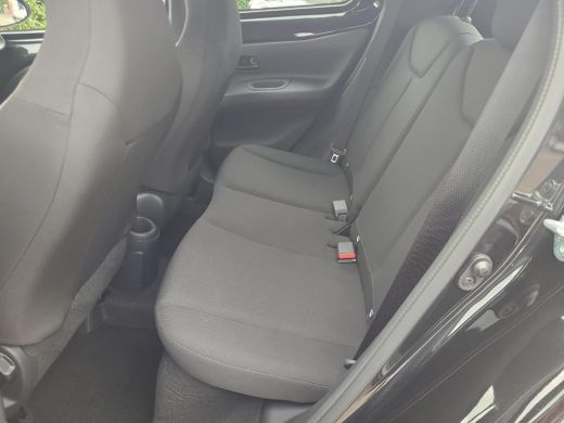 Toyota Aygo 1.0 VVT-i MT Play | Apple CarPlay / Android Auto | Parkeercamera | Rijklaarprijs incl. garantie | ActivLease financial lease