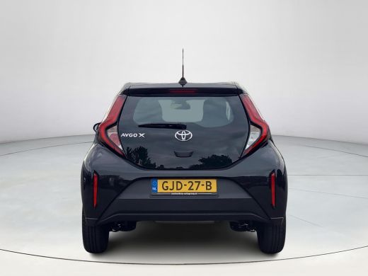 Toyota Aygo 1.0 VVT-i MT Play | Apple CarPlay / Android Auto | Parkeercamera | Rijklaarprijs incl. garantie | ActivLease financial lease