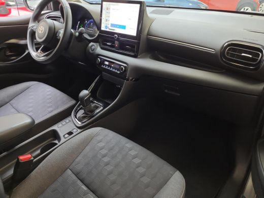 Toyota Yaris 1.5 Hybrid 115 First Edition | Apple CarPlay / Android Auto | LED Verlichting | Rijklaarprijs inc... ActivLease financial lease