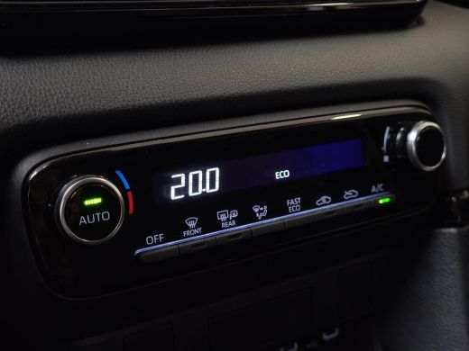 Toyota Yaris 1.5 Hybrid 115 First Edition | Apple CarPlay / Android Auto | LED Verlichting | Rijklaarprijs inc... ActivLease financial lease
