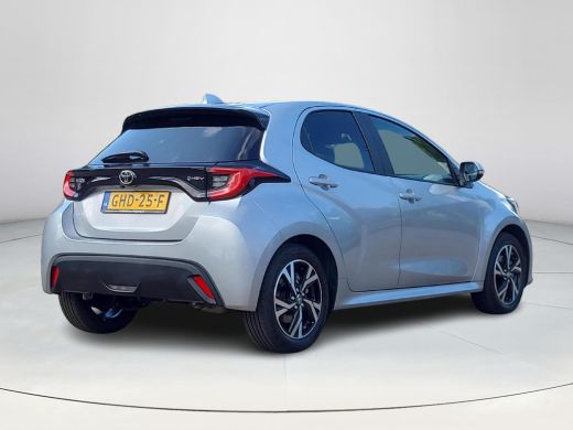 Toyota Yaris 1.5 Hybrid 115 First Edition | Apple CarPlay / Android Auto | LED Verlichting | Rijklaarprijs inc... ActivLease financial lease