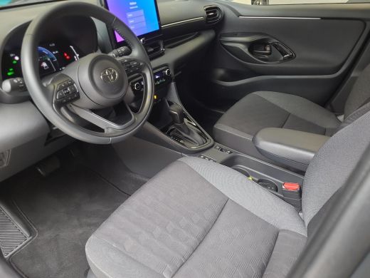 Toyota Yaris 1.5 Hybrid 115 First Edition | Apple CarPlay / Android Auto | LED Verlichting | Rijklaarprijs inc... ActivLease financial lease
