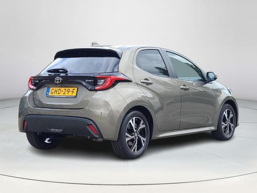 Toyota Yaris 1.5 Hybrid 115 First Edition | Apple CarPlay / Android Auto | LED Verlichting | Rijklaarprijs inc... ActivLease financial lease