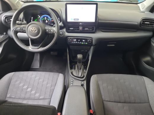 Toyota Yaris 1.5 Hybrid 115 First Edition | Apple CarPlay / Android Auto | LED Verlichting | Rijklaarprijs inc... ActivLease financial lease