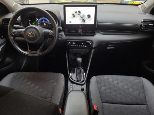 Toyota Yaris 1.5 Hybrid 115 First Edition | Apple CarPlay / Android Auto | LED Verlichting | Rijklaarprijs inc... ActivLease financial lease