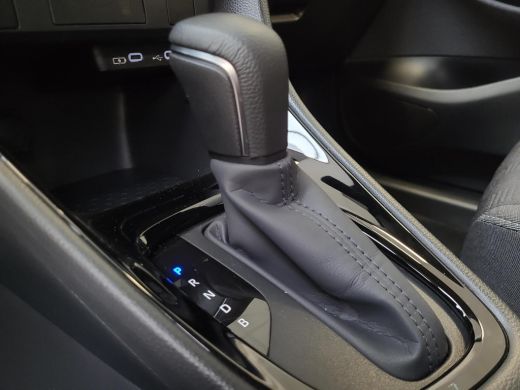 Toyota Yaris 1.5 Hybrid 115 First Edition | Apple CarPlay / Android Auto | LED Verlichting | Rijklaarprijs inc... ActivLease financial lease