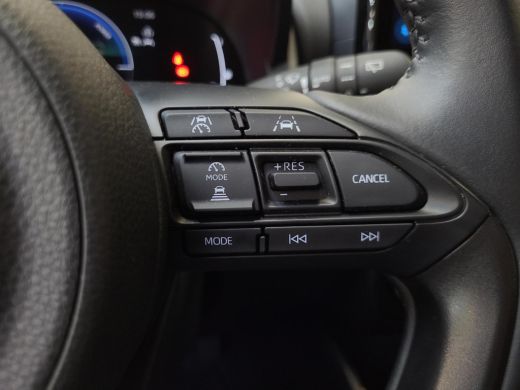 Toyota Yaris 1.5 Hybrid 115 First Edition | Apple CarPlay / Android Auto | LED Verlichting | Rijklaarprijs inc... ActivLease financial lease