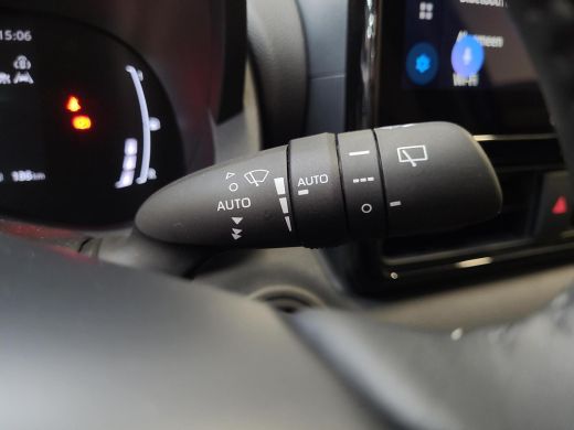Toyota Yaris 1.5 Hybrid 115 First Edition | Apple CarPlay / Android Auto | LED Verlichting | Rijklaarprijs inc... ActivLease financial lease