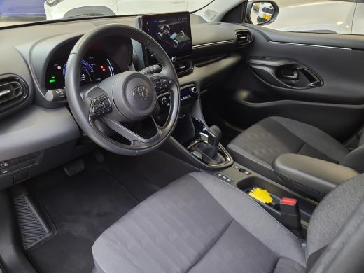 Toyota Yaris 1.5 Hybrid 115 First Edition | Apple CarPlay / Android Auto | LED Verlichting | Rijklaarprijs inc... ActivLease financial lease