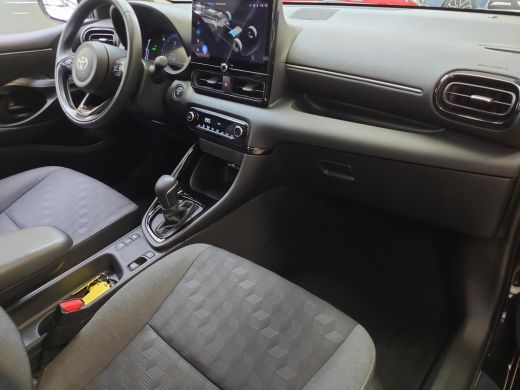 Toyota Yaris 1.5 Hybrid 115 First Edition | Apple CarPlay / Android Auto | LED Verlichting | Rijklaarprijs inc... ActivLease financial lease