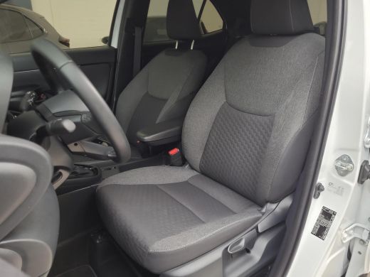 Toyota Yaris Cross 1.5 Hybrid 115 First Edition | Apple CarPlay / Android Auto | LED Verlichting | Rijklaarprijs inc... ActivLease financial lease