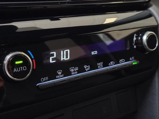 Toyota Yaris Cross 1.5 Hybrid 115 First Edition | Apple CarPlay / Android Auto | LED Verlichting | Rijklaarprijs inc... ActivLease financial lease