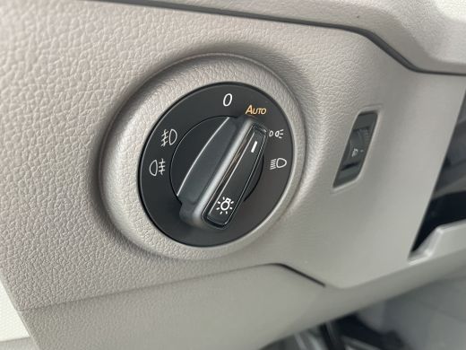 Volkswagen Crafter 30 2.0 TDI L3H2 Comfortline 140 Pk Automaat | Comfortline | Camera | 3 zits | Cruise control | He... ActivLease financial lease