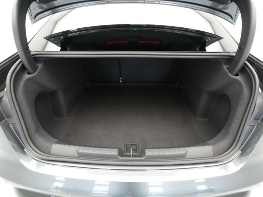 Audi A3 Limousine 30 TFSI 116 pk S-Tronic S Line edition Facelift model, Optiek zwart, LEd, PDC, Climatronic ActivLease financial lease