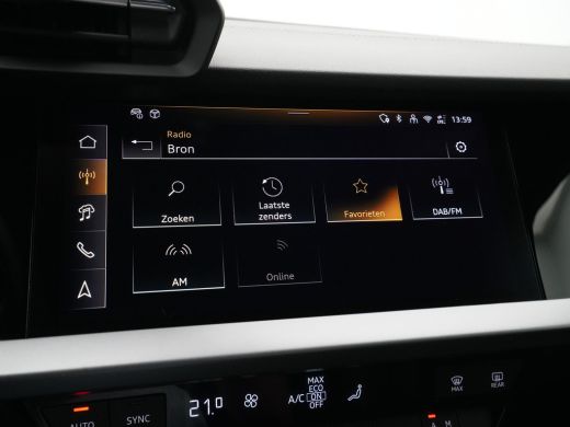Audi A3 Limousine 30 TFSI 116 pk S-Tronic S-Line edition Facelift model, Optiek zwart, LEd, PDC, Climatronic ActivLease financial lease