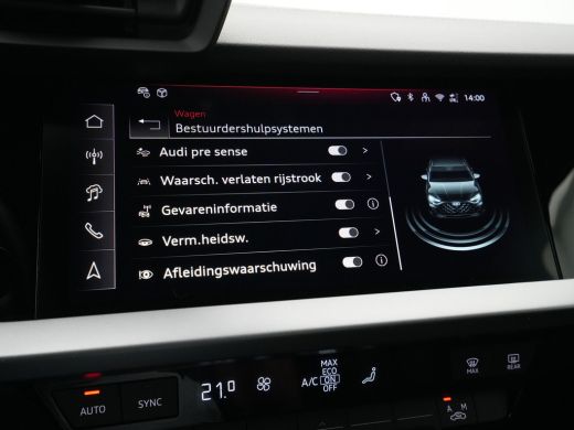 Audi A3 Limousine 30 TFSI 116 pk S-Tronic S Line edition Facelift model, Optiek zwart, LEd, PDC, Climatronic ActivLease financial lease